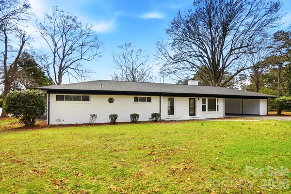 125A FOREST HILLS DR