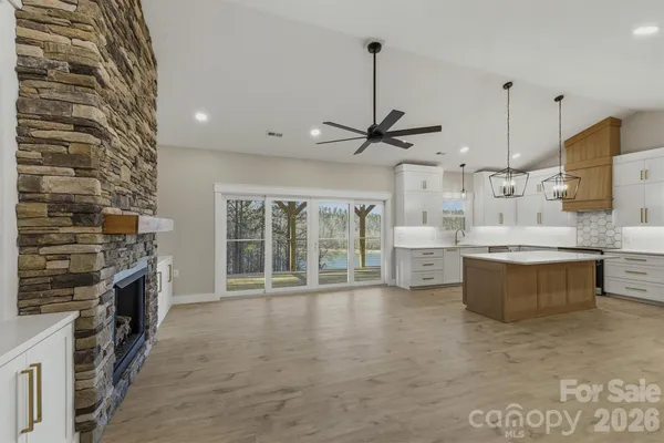 291 TABLE ROCK TRCE