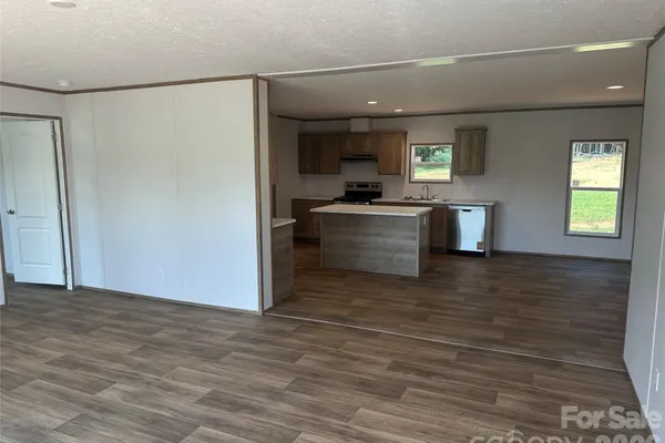 173 FAIRCHASE CIR 28
