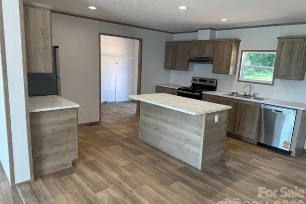 173 FAIRCHASE CIR 28