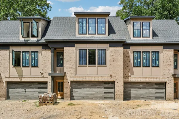 1539 CRYSTAL RD