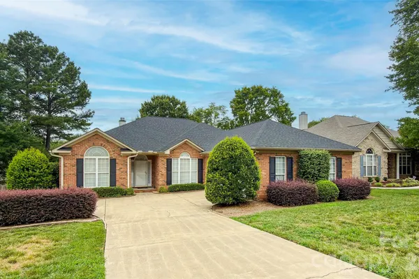 580 GATSBY PL