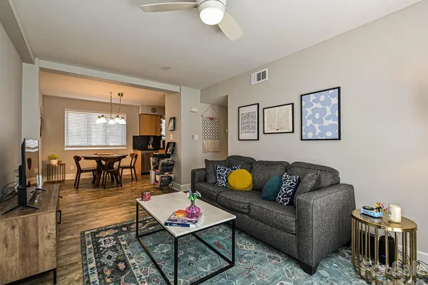 201 N DOTGER AVE C9