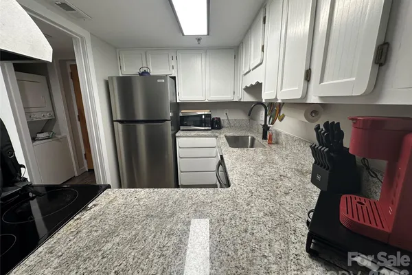 315 SPRUCE ST 301