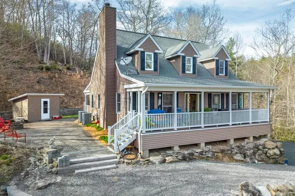 410 FOREST LAKE RD