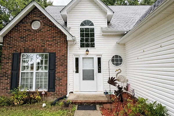 113 OLD WILLOW RD