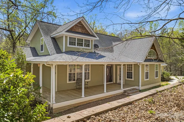 196 BLACKBIRD LN