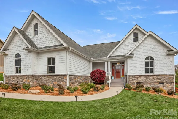 127 ROCKBRIDGE RD