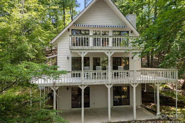 43 HUNGRYNECK HOLLOW LN