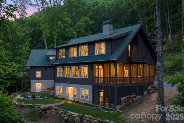 51 SUMMIT RD