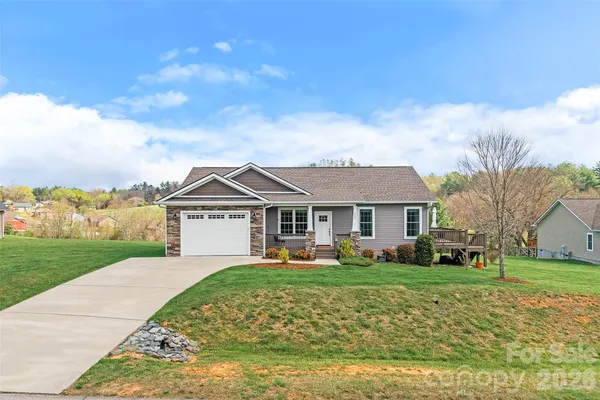 223 RIVER BREEZE LN