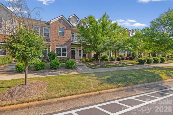 204 OVERSTONE CT