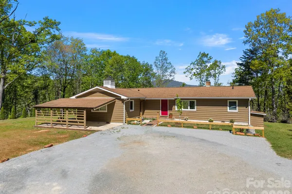 110 PERSIMMON HILL CT