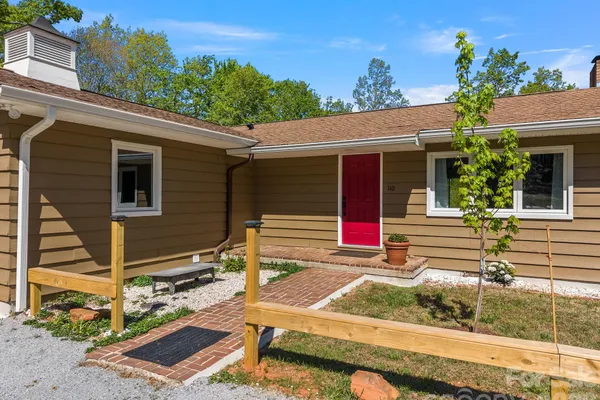 110 PERSIMMON HILL CT