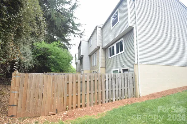 9432 LEXINGTON CIR A