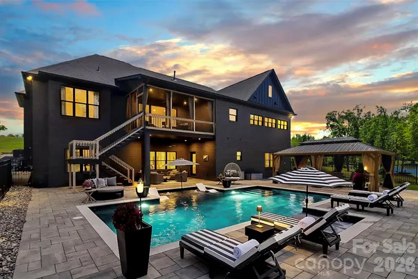 1321 ST REGIS CT