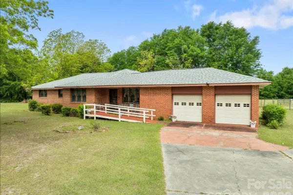 1444 SOCIETY HILL RD