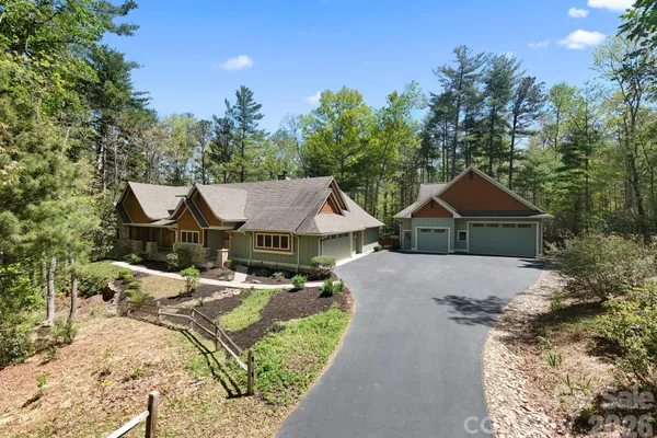 31 ASHBROOK MDWS