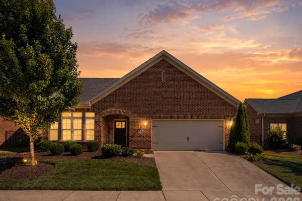 4534 IDEAL WAY