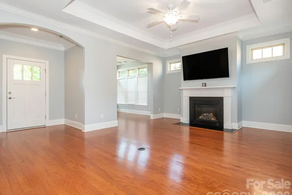 4534 IDEAL WAY