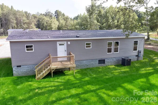 330 MIDDLE BROOK DR