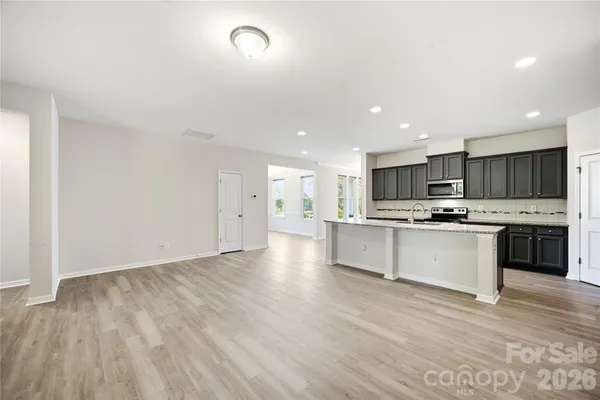 8759 MULLIS FOREST CT
