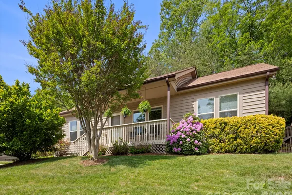 1 HEDGEROSE CT B