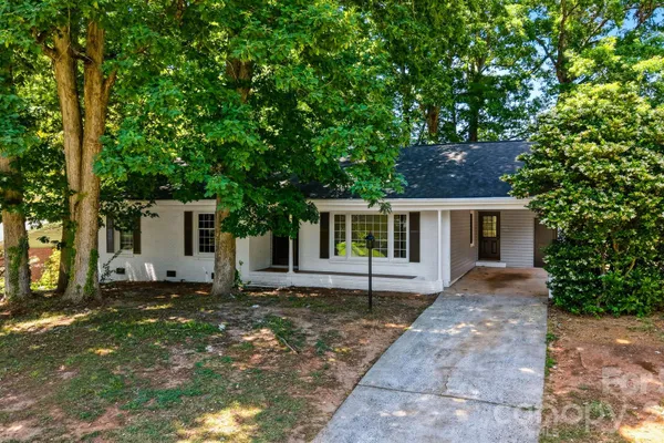1409 WOODBERRY RD