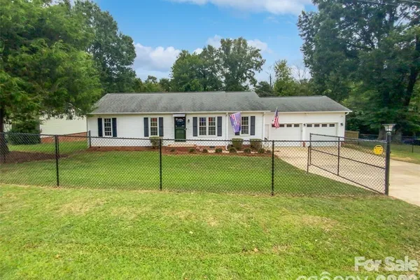 2520 OLD WILKESBORO RD