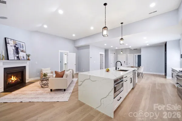 3824 MARTELE DR