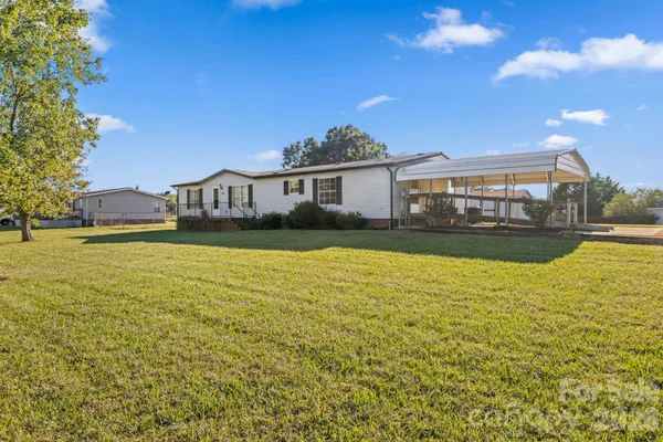 25 LINESIDE DR
