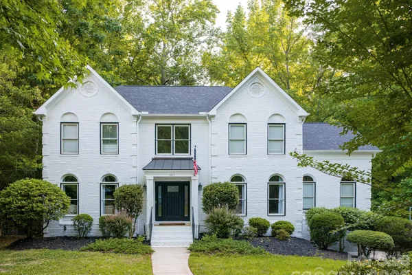 1617 HOME PL