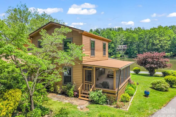 117 WILLOW WAY