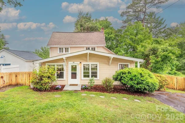 52 GRACELYN RD