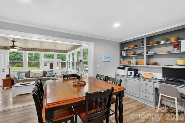 1172 RAINBOW CIR