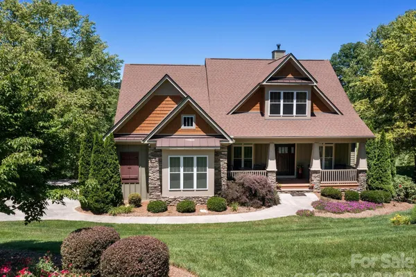 32 LAKE VISTA DR