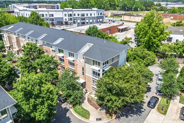 649 RAPHAEL PL