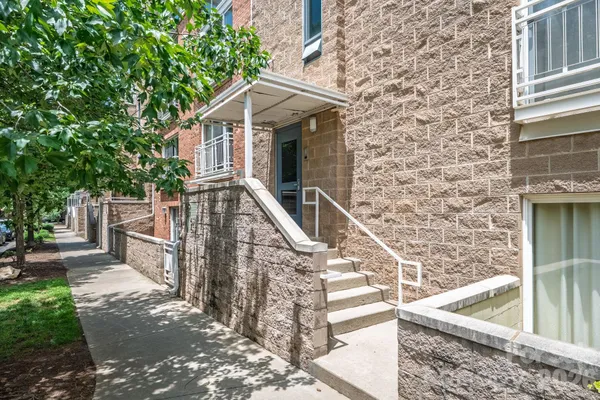 649 RAPHAEL PL