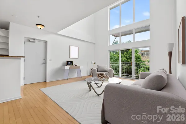 649 RAPHAEL PL