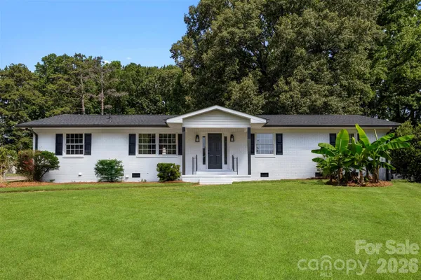 5421 MAPLEWOOD LN