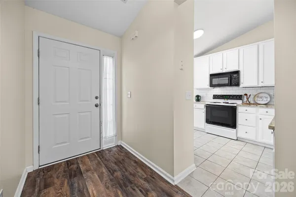 3201 BROOKSTONE TRL