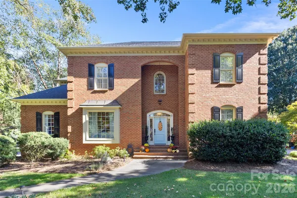 3601 CASTELLAINE DR