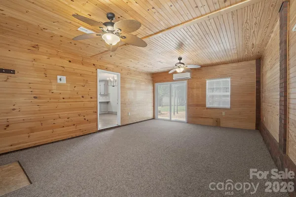 114 GLENWOOD VALLEY DR