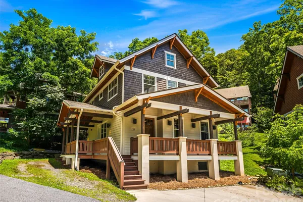 25 SHADY PARK LN