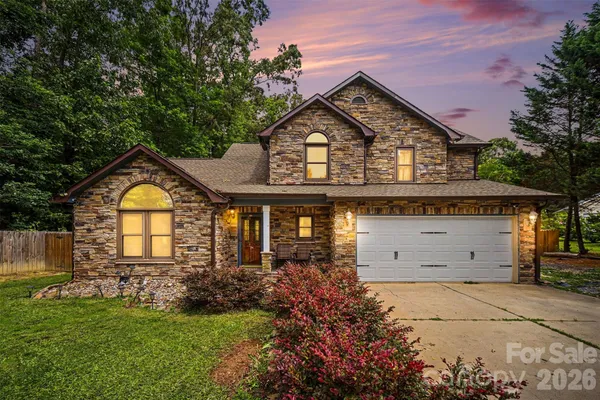 3017 MILL STREAM CT