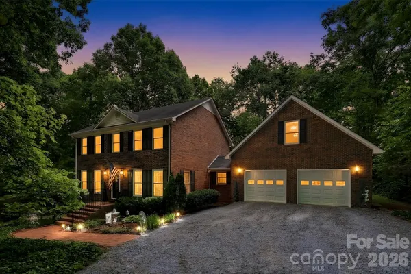 6366 GREEN OAK DR