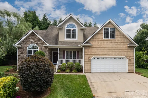 25 DRIFTSTONE CIR