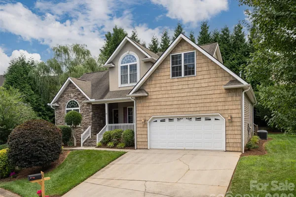 25 DRIFTSTONE CIR