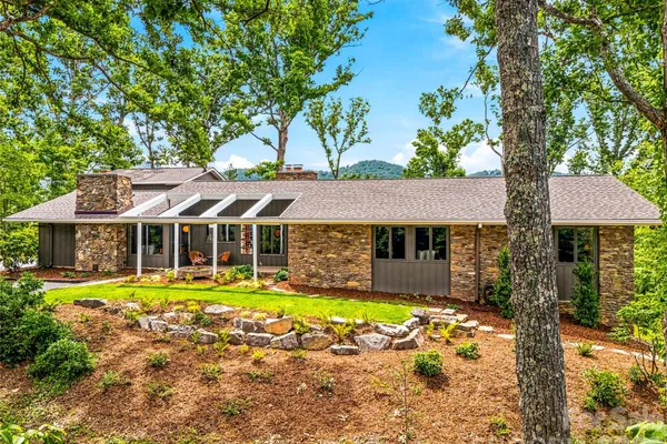 4 KENT PL
