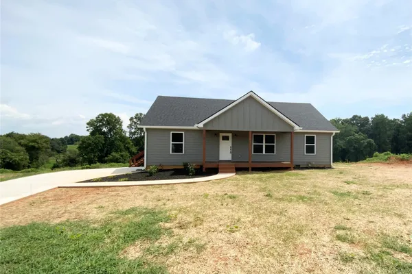 260 FOREST LAKE RD